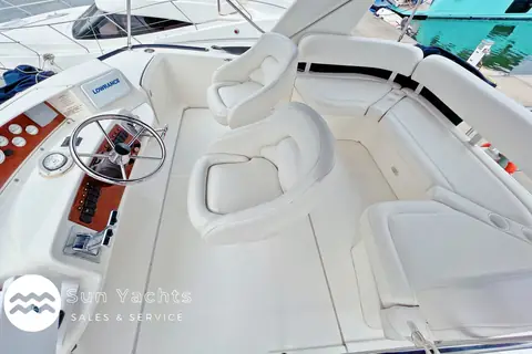 2004 Silverton 36 Convertible photo 9