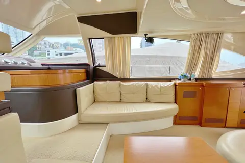 2009 Ferretti 470 Fly photo 5