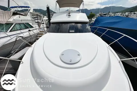 2010 Silverton 36 Convertible photo 1
