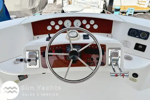2010 Silverton 36 Convertible photo 7
