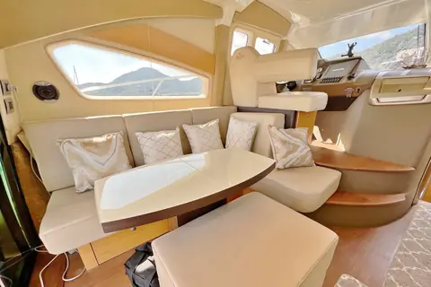 2011 Cranchi Atlantique 43 Fly photo 4