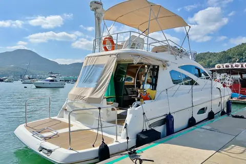 2011 Cranchi Atlantique 43 Fly photo 5