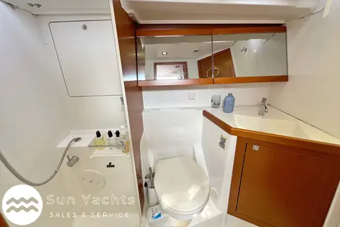 2014 Beneteau Oceanis 48 photo 8