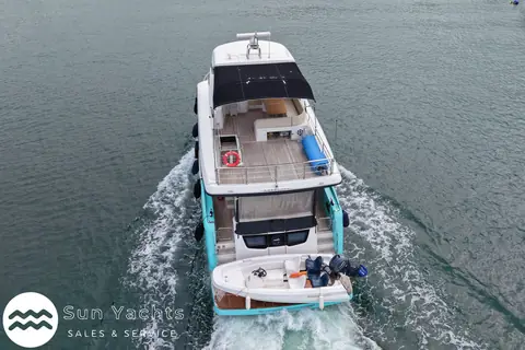 2017 Absolute Navetta 58 相片 2