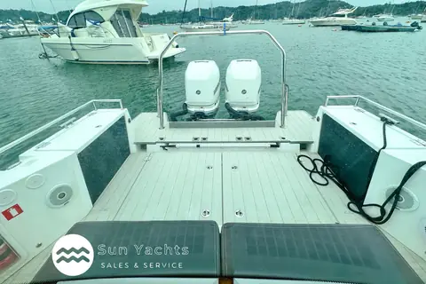 2017 Axopar 37 Sport Cabin 相片 9