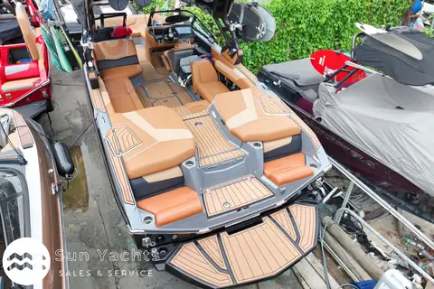 2021 Nautique Super Air G23 (Diesel) photo 4