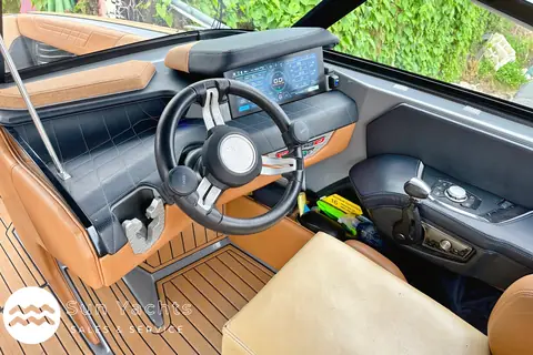 2021 Nautique Super Air G23 (Diesel) photo 5